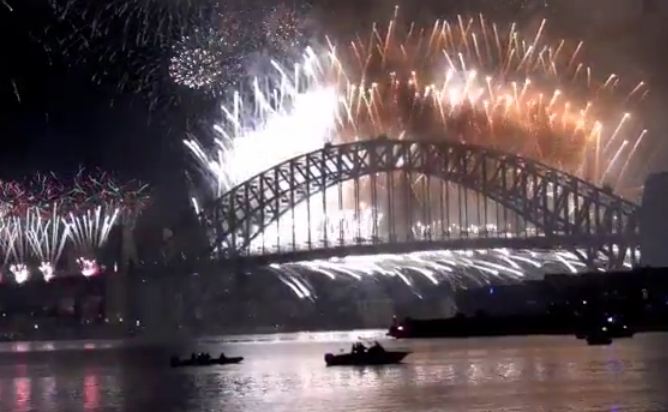 Sydney New Year’s Eve Fireworks 2012 Live from Balmain, Sydney