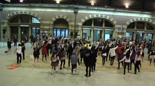 Flash Mob Dance at the Sydney Central Train Station